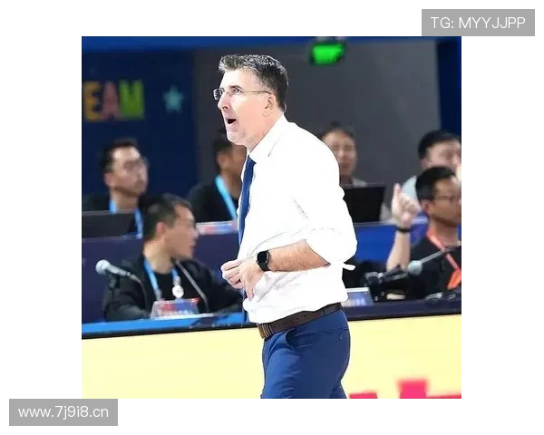 新疆换帅激活队攻防杨芮成奇兵